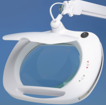 6030 Sarı ve Beyaz Led Işık Seçenekli Geniş Mercekli Büyüteç