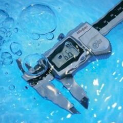 Mitutoyo 500-706-20 Su Geçirmez (IP67) Dijital Kumpas