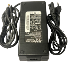 IBM 12 Volt 12.5 Amper AC Adaptör 5.5X2.5-5.5X2.1 Soket Giriş Orjinal