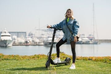 Citymate Gold 350Watt Elektrikli Scooter 8.5 inch Teker Bluetooth Siyah