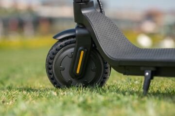 Citymate Gold 350Watt Elektrikli Scooter 8.5 inch Teker Bluetooth Siyah