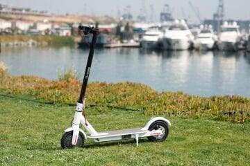 Citymate Plus 250Watt Elektrikli Scooter 8.5 inch Teker Bluetooth Beyaz