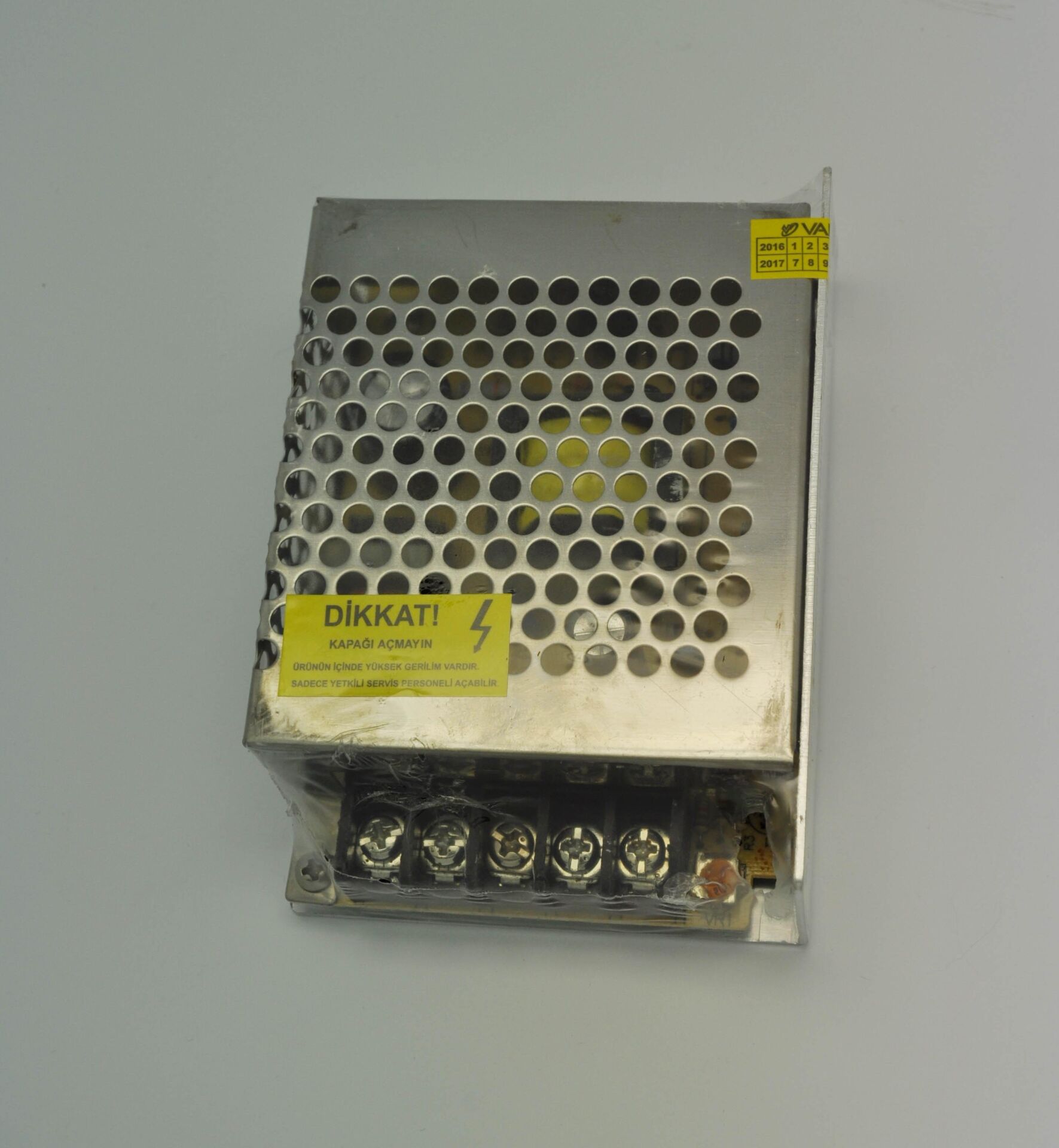 12Volt 3Amper Adaptör Metal Kasa