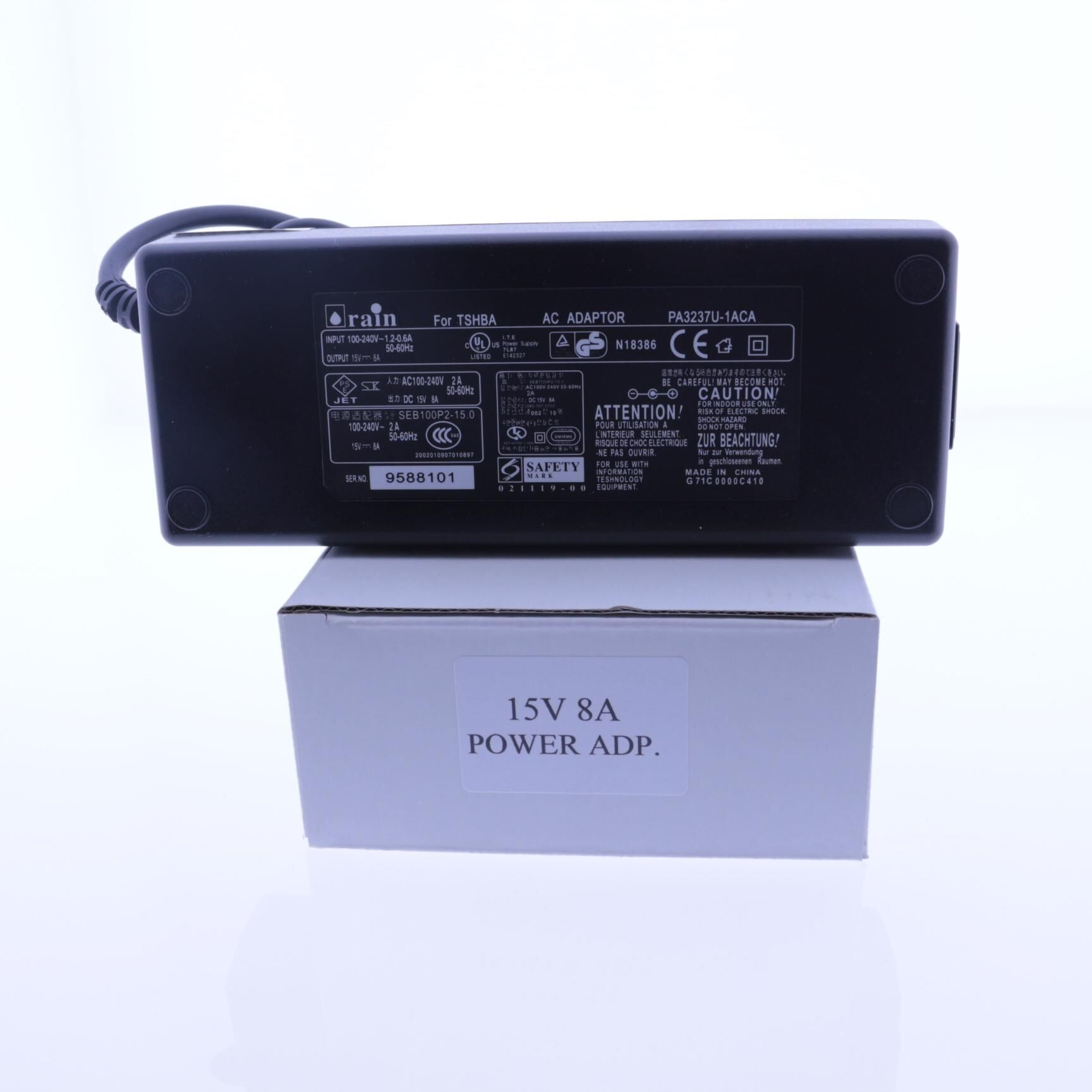 15 Volt 8 Amper Adaptör