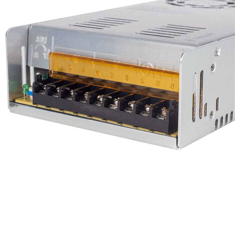 NAVIGOLD NG-2040 12 VOLT - 40 AMPER METAL KASA ADAPTÖR 220 FİŞLİ