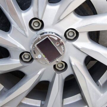 Sunup Led Işıklı Araba Tekerlek Göbek Kapağı