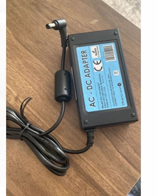 OEM FA-1201600ST 12 VOLT - 5 AMPER 5.5*2.5 UÇLU PLASTİK KASA MASAÜSTÜ ADAPTÖR