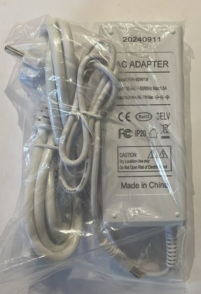 YQ-1201F-190-05000 Beyaz 19 Volt 4.7 Amper 5.5*2.5 Mm Uçlu Plastik Kasa Masaüstü Tip Adaptör