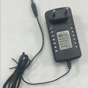 Weko WK-38606 Yerli Üretim 12.6 Volt - 3 Amper 5.5*2.5 Mm Uçlu Ledli Priz Tipi Şarj Adaptörü